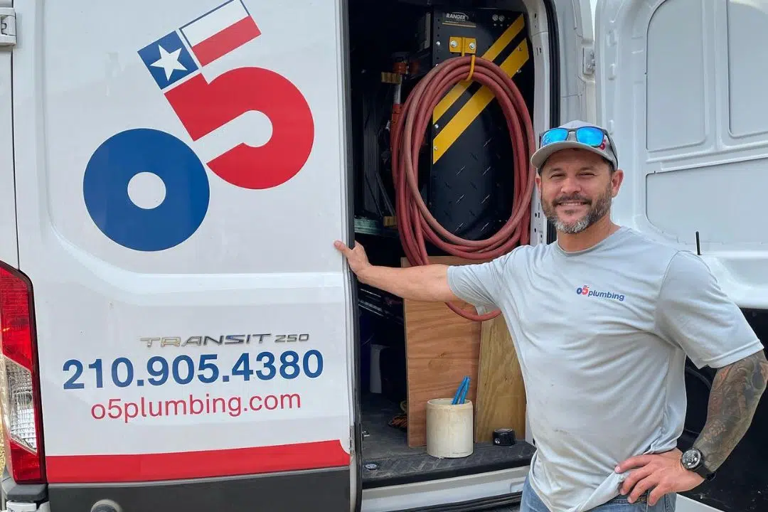 o5 Plumbing gas line service team